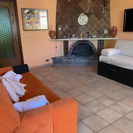 Con Piscina A Pochi Passi Dall'etna * Linera